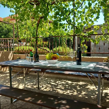 Oli Apartament *